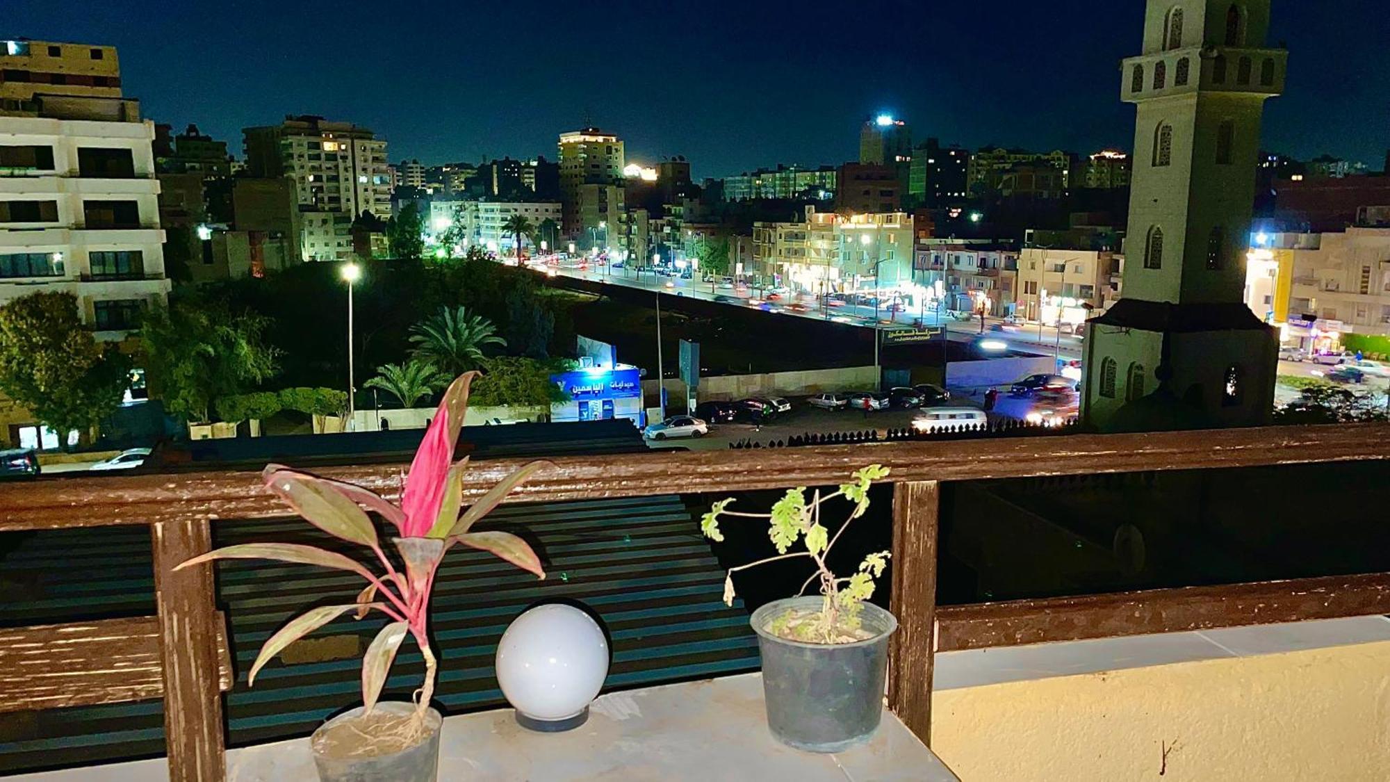Sami Holiday Inn - Pyramids View Rooftop Al Kawm al Akhdar Kültér fotó